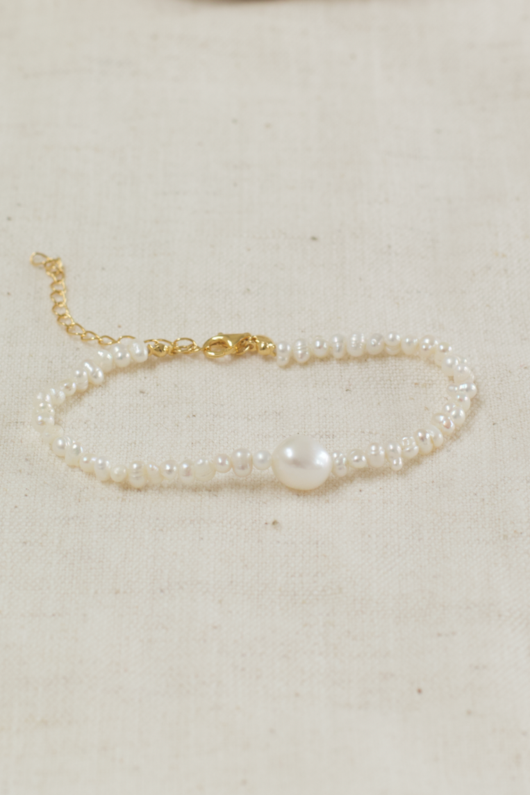 Halo Pearl Bracelet